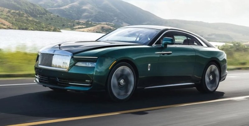 Rolls-Royce ще сложи в черен списък клиенти, които препродават коли