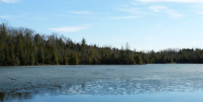 Езеро в Канада определя момента, в който хората променят Земята завинаги