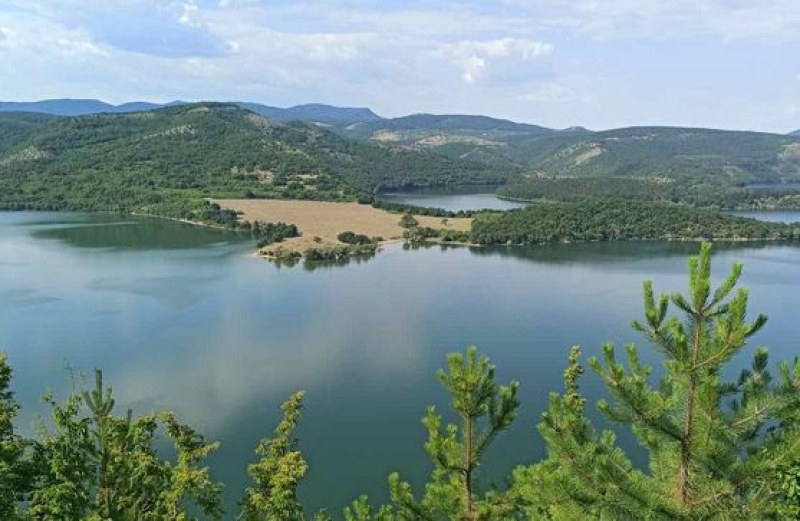 Продължава издирването на децата, изчезнали във водите на Камчия