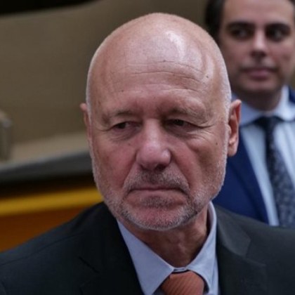 Депутатите решиха: Даваме БТР-и на Украйна