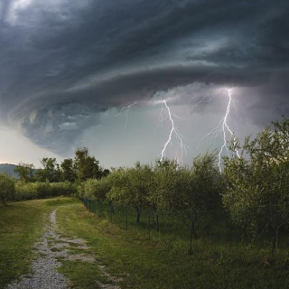 Силна буря се разрази през нощта в Северозападна България За това