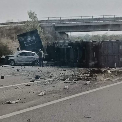 Тежка катастрофа стана тази сутрин на магистрала Тракия Камион и