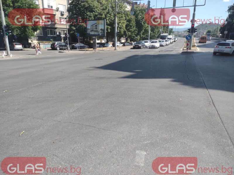 Пловдивчанин сигнализира за изтрита маркировка на кръстовището на Герджика, която е