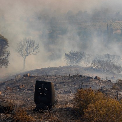 Кошмарът в Родос свърши след 11 дни борба с огнената