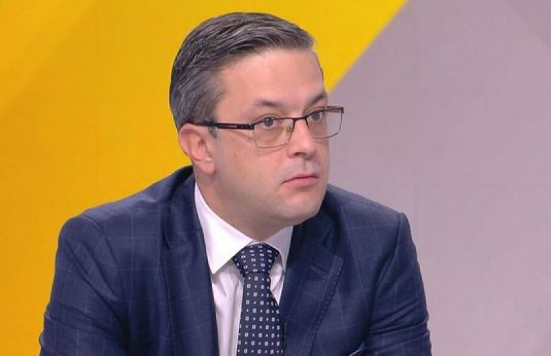 Депутатът от ГЕРБ-СДС Тома Биков заяви, че парламентът ще бъде