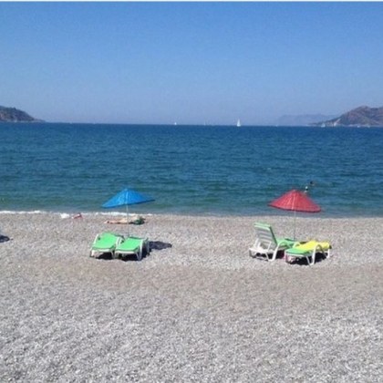 Плажът на турския курорт Шиле на брега на Черно море