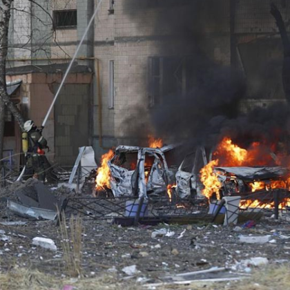 Експлозии отекнаха в украинската столица Киев предадоха световните агенции като