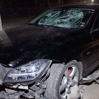 Шофьор прегази две момчета на тротоар в Разградско и избяга