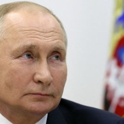 Руският президент Владимир Путин подписа закона определящ възрастовите граници за