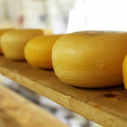 Джакомо Киапарини италиански бизнесмен загина след като рафт със сирене се