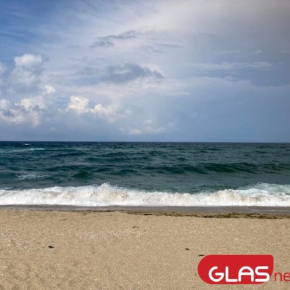 Момче на 11 години и 31 годишен мъж са се удавили