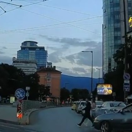 ВИДЕО показа нова доза пътни нарушения в София