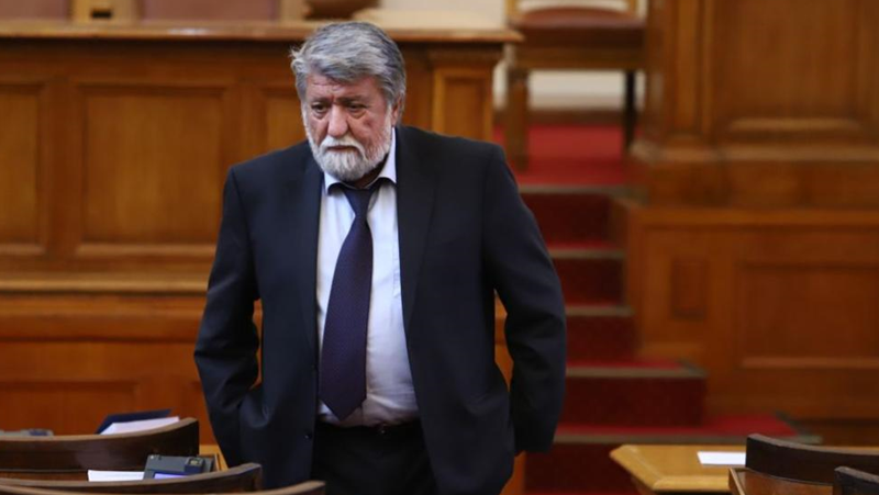 Рашидов подава оставка като депутат и напуска политиката