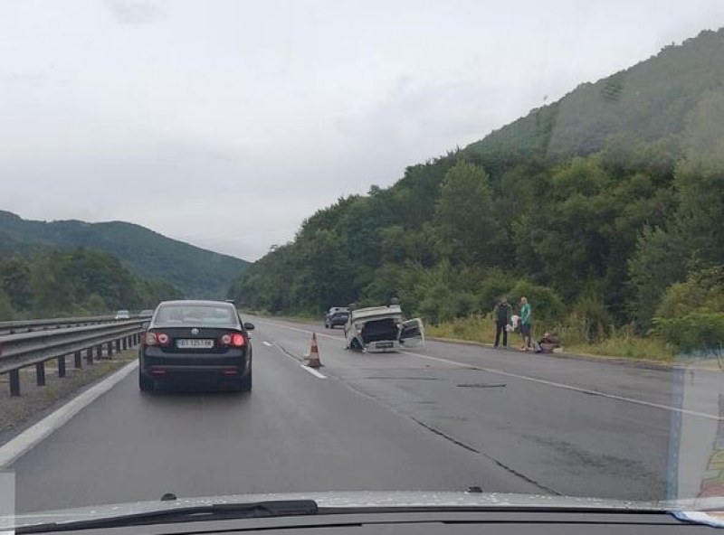 Нов пътен инцидент по магистралите на България. Тежка катастрофа е