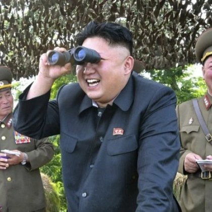 Лидерът на Корейската народнодемократична република Ким Чен ун уволни главнокомандващия армията