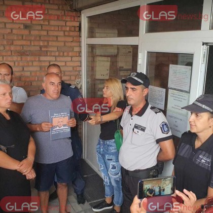 Напрежението на протеста пред прокуратурата заради убийството на Димитър Малинов