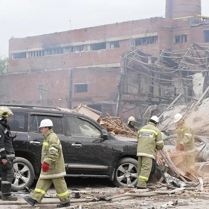 Мощна експлозия в Загорския оптико механичен завод в Сергиев Посад
