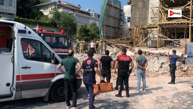 Историческа сграда в Истанбул се сгромоляса, има загинал*
