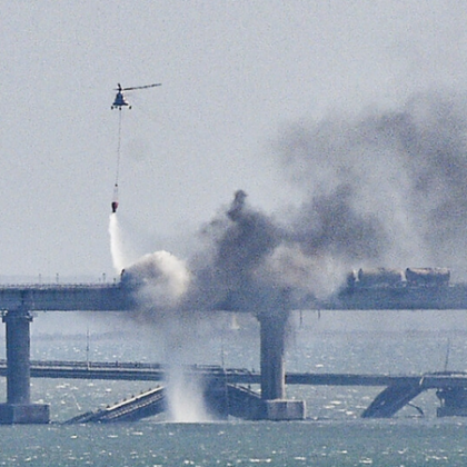 Нова атака е имало по Кримския мост Две ракети са