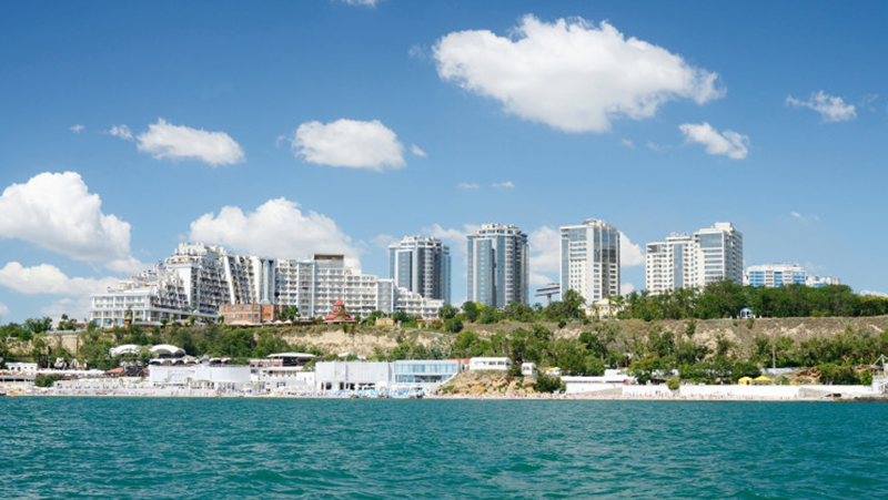 Няколко плажа в украинския черноморски град Одеса бяха официално отворени