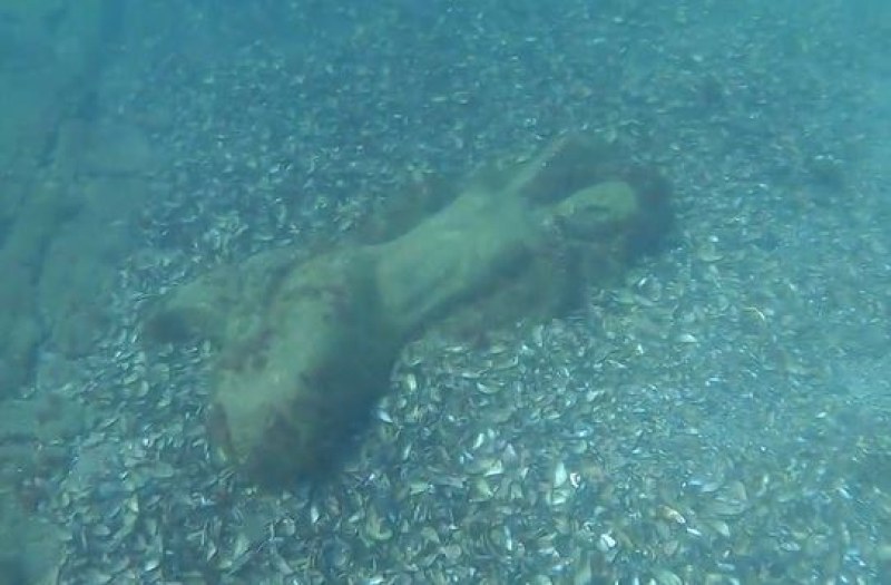 Водолази откриха русалка в Черно море край Приморско  ВИДЕО