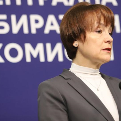 ЦИК проверява дали задържаните за шпионаж са били членове на СИК