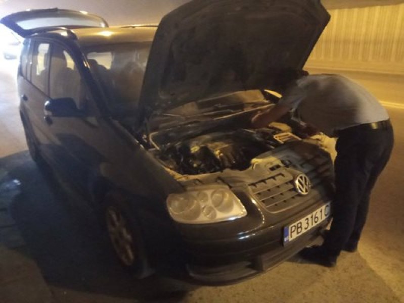 Кола се запали в тунела в Пловдив, размина се на косъм от тежък инцидент