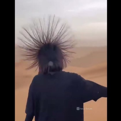 Видео от пустинята Турпан в Китай показва необичайна гледка Група