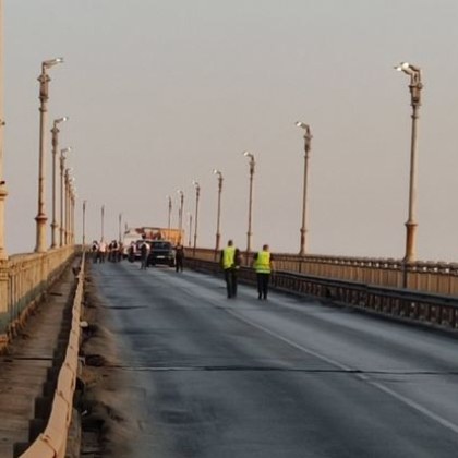 Дунав мост при Русе е затворен за движение заради завъртян