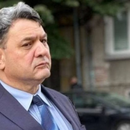 Министърът на вътрешните работи Калин Стоянов посочи главния секретар на ведомството Петър