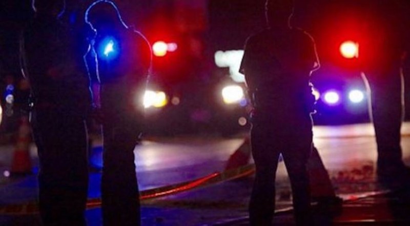 Бивш офицер уби трима души в бар