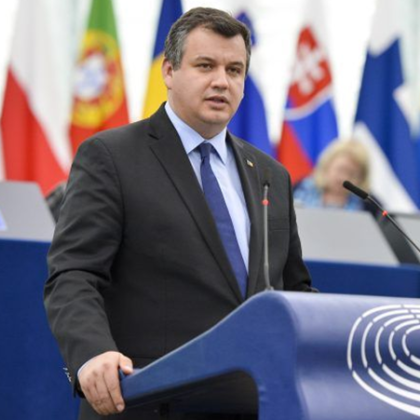 Румънският евродепутат Еуджен Томак председател на Партия Народно движение предложи