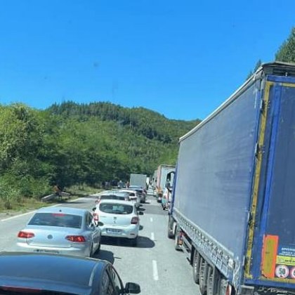 Тежка катастрофа в Прохода на Републиката, образува се задръстване СНИМКИ