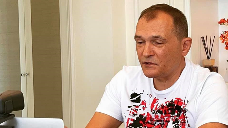 Хазартният бос Васил Божков, който се прибра в България в