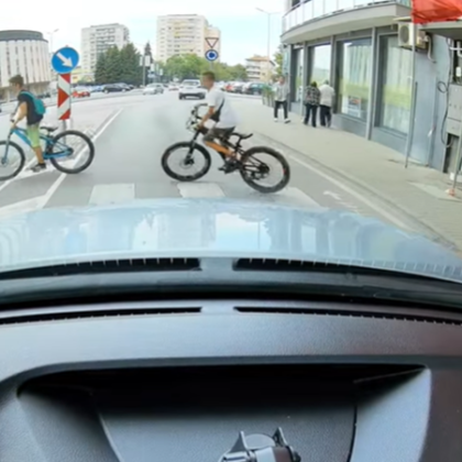 Деца колоездачи нарушиха Закона за движение по пътищата Видео което