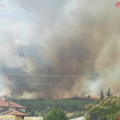 Пожарите край чепеларското село Хвойна и село Михилци Хисарско са