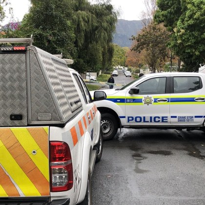 Полицейски служители на Южна Африка застреляха осемнадесет души при престрелка