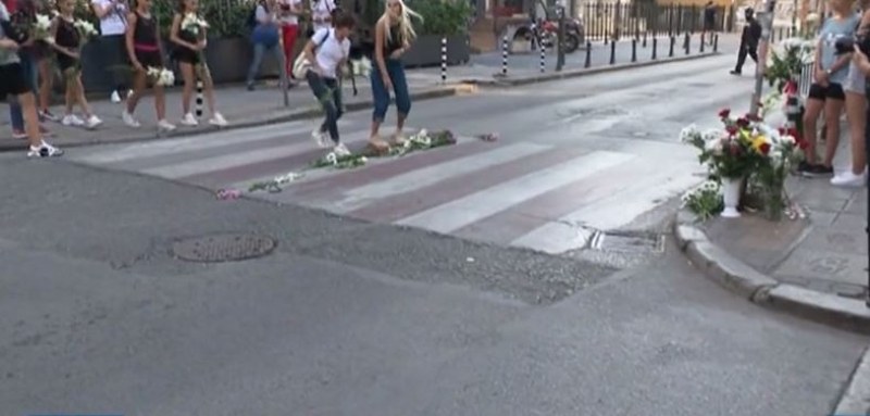 15-годишно момче бе пометено докато пресича на пешеходна пътека от