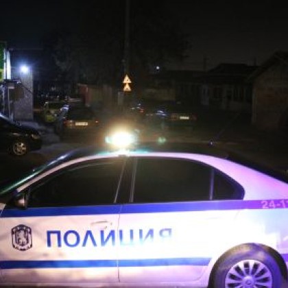 Масов бой в Ботевград! Над 100 души извадиха колове заради пиян джигит