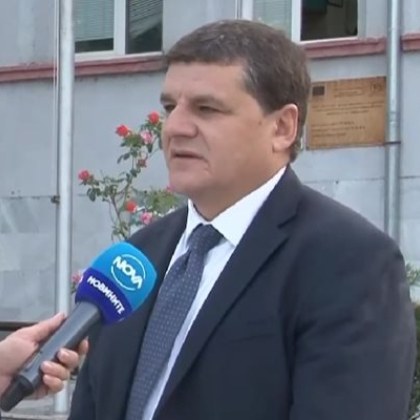 Нападнатият кмет на Струмяни бил със сина си, детето е с детска церебрална парализа