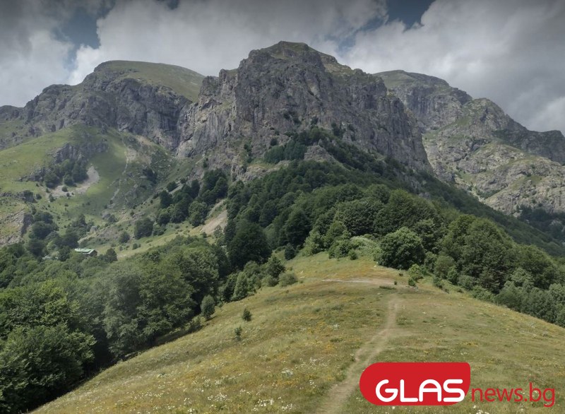 Издирването на двамата туристи в Стара планина е прекратено, съобщиха