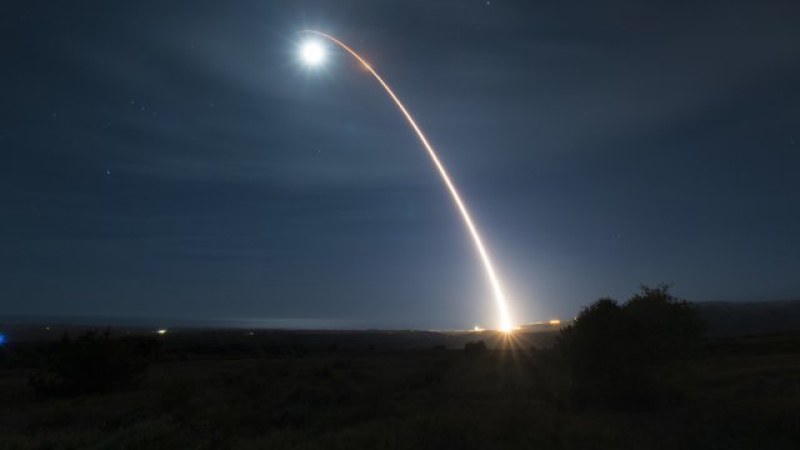 Съединените щати извършиха успешен опит с междуконтинентална балистична ракета днес,