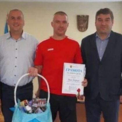 Млад мъж откри портмоне с много пари, не се поколеба и за миг