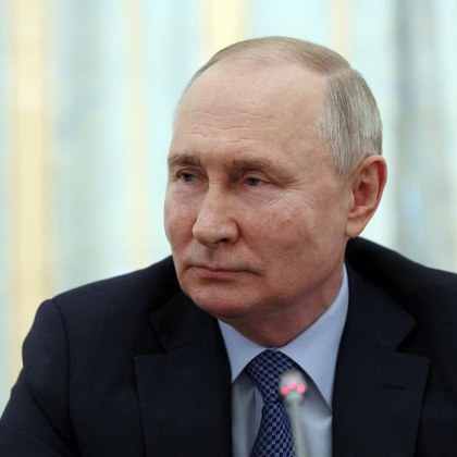 Президентът на Русия Владимир Путин днес гласува онлайн на регионалните