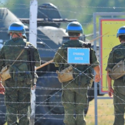 Русия започна да строи военни бази близо до границата с