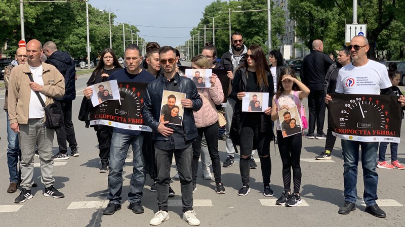 „Нямаме повече деца за убиване”: протести в София, Шумен и Перник