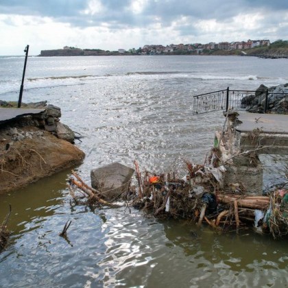 Бедственото положение в Община Царево се удължава с една седмица