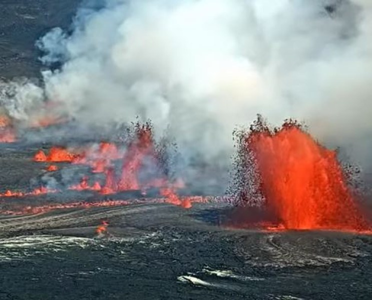 Вулканът Килауеа изригна след кратко затишие  ВИДЕО