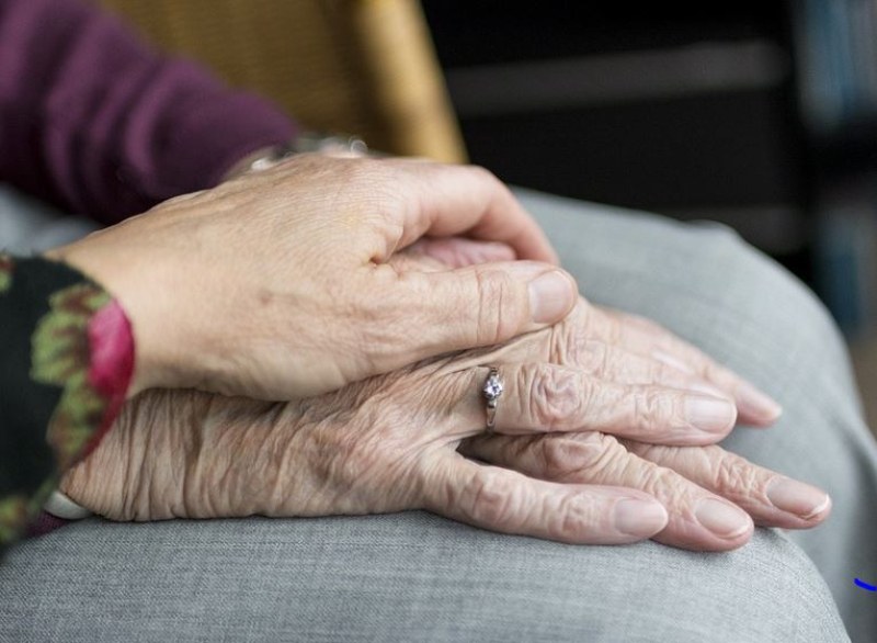 Смъртни случаи в дом за хора с деменция, който работи