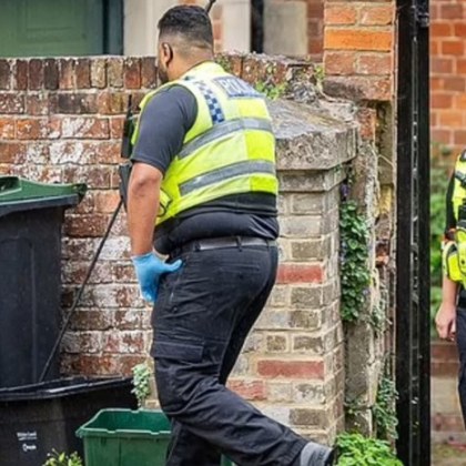 В Обединеното кралство полицията нахлу на мястото на кърваво престъпление